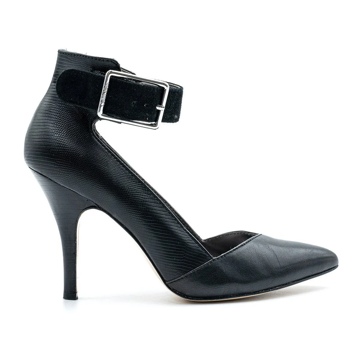 Calvin Klein Style Nasia Pump High-Heel Shoes Leather Black Colour For Women