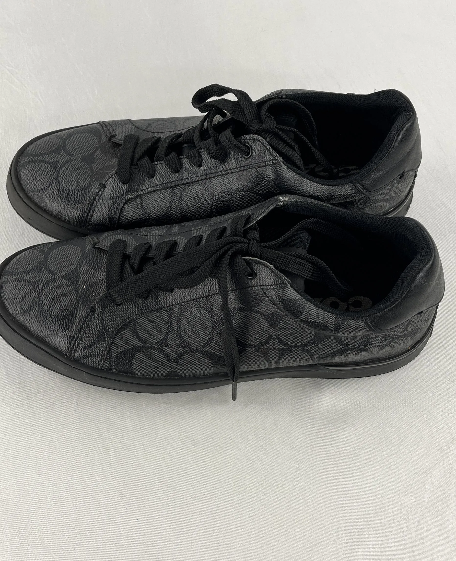 COACH Women's Clip Low Top Sneakers Charcoal/Black G4949 Size 7.5