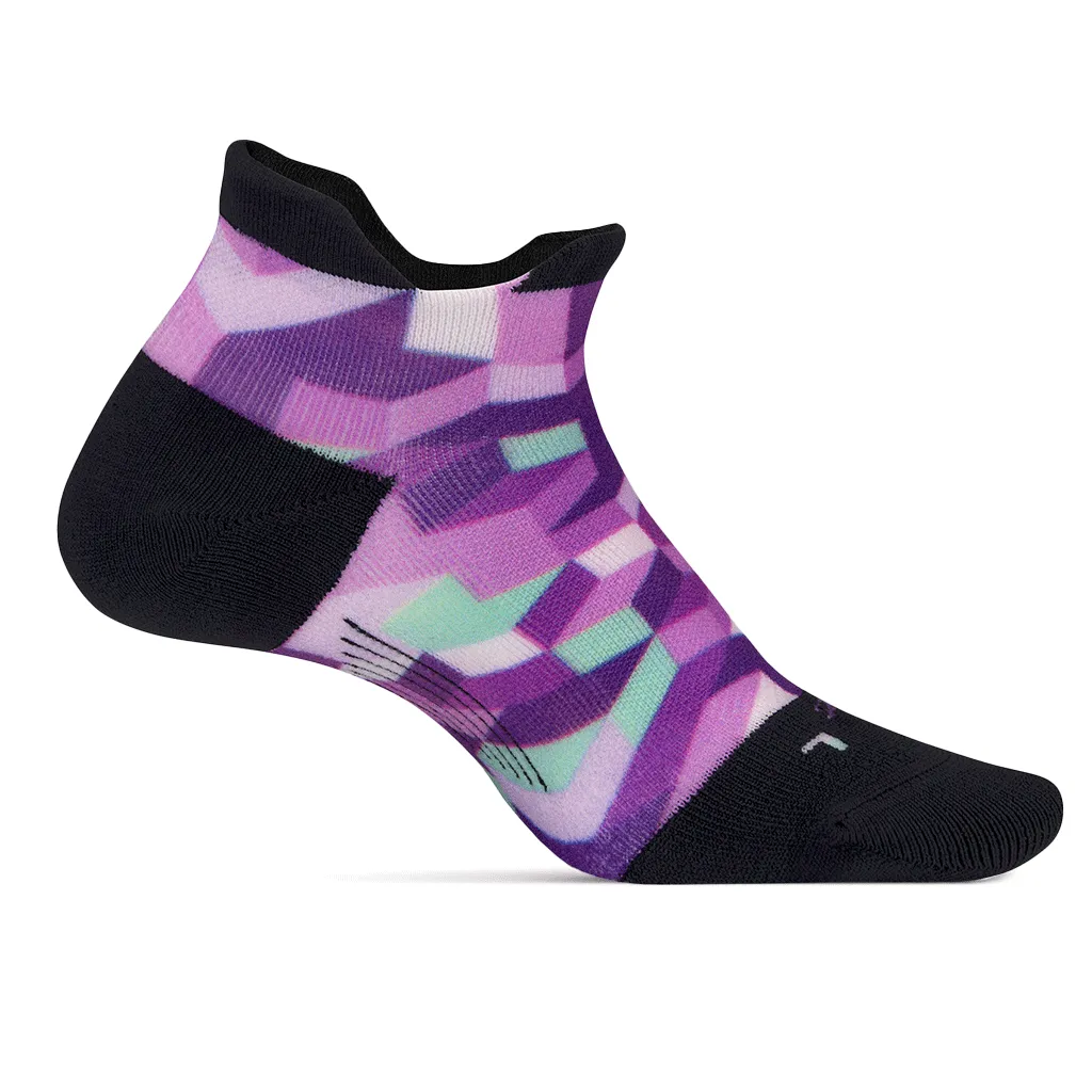 Feetures Elite Light Cushion No-Show Tab Socks