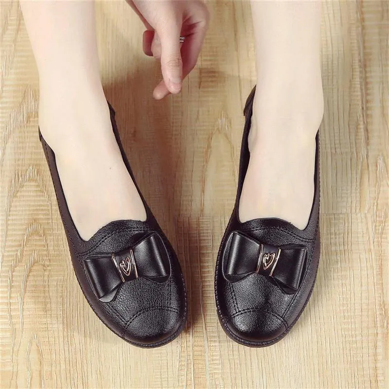 Peas Shoes Women Fashion Flat Soft Leather Grandma Shoes Women