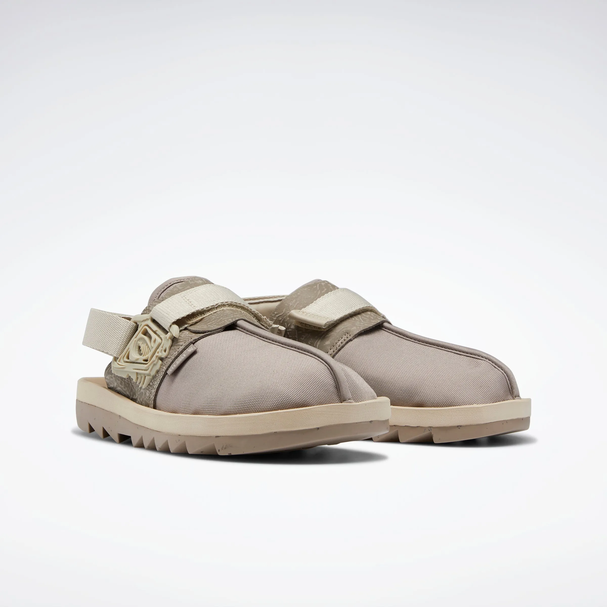 Reebok Footwear Men Jurassic World Beatnik Slides Bougry/Parchm/Oatmea