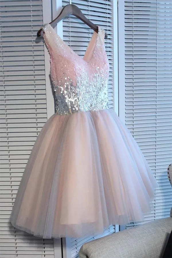 Sequines V-neck Tulle Homecoming Dress Shining Short Prom Dress, Mini Dress UQ2141