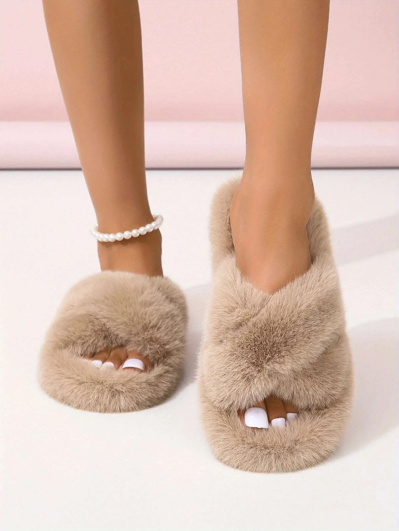 Sexy Furry slipper - Limited edition