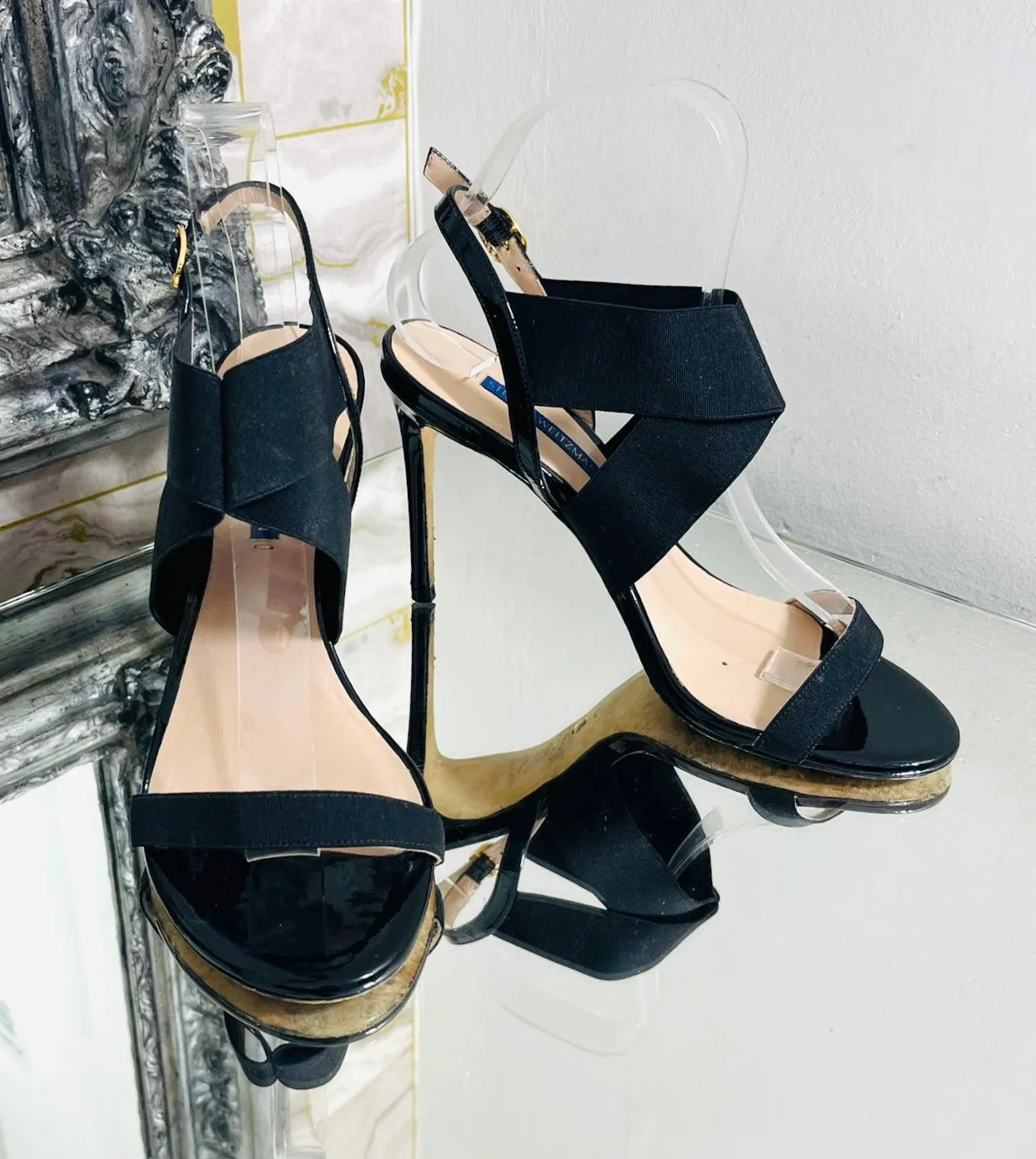 Stuart Weitzman Cross Strap Patent Leather Sandals. Size 37.5