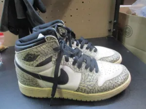 Used Nike Air Jordan 1 Retro Shoes Size 5.5