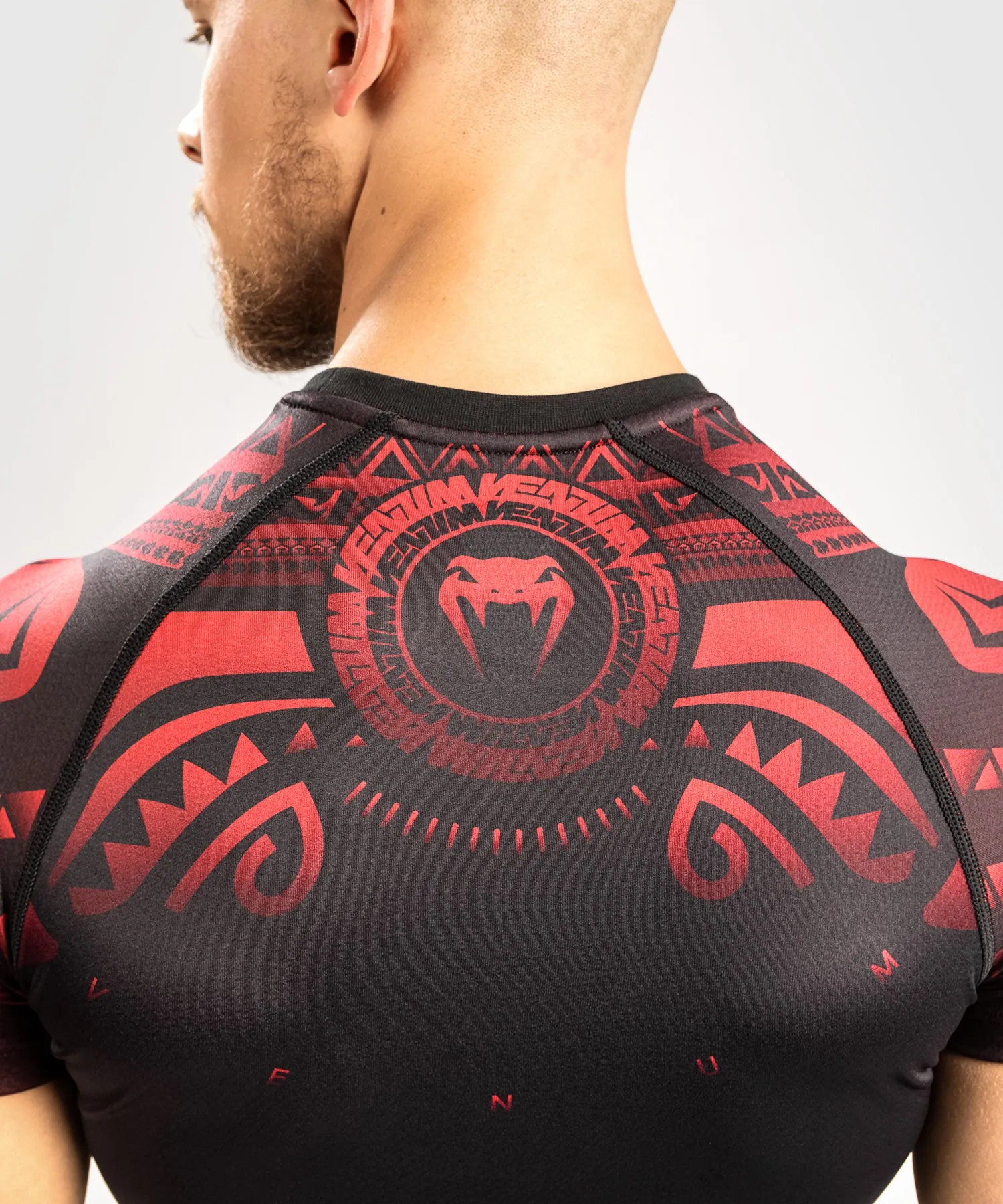 Venum Nakahi Rashguard - Short Sleeves - Black/Red